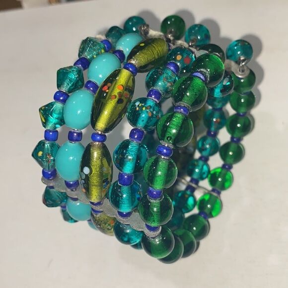 Multilayered Wire Blue and Green Glass Bracelet - Picture 8 of 12